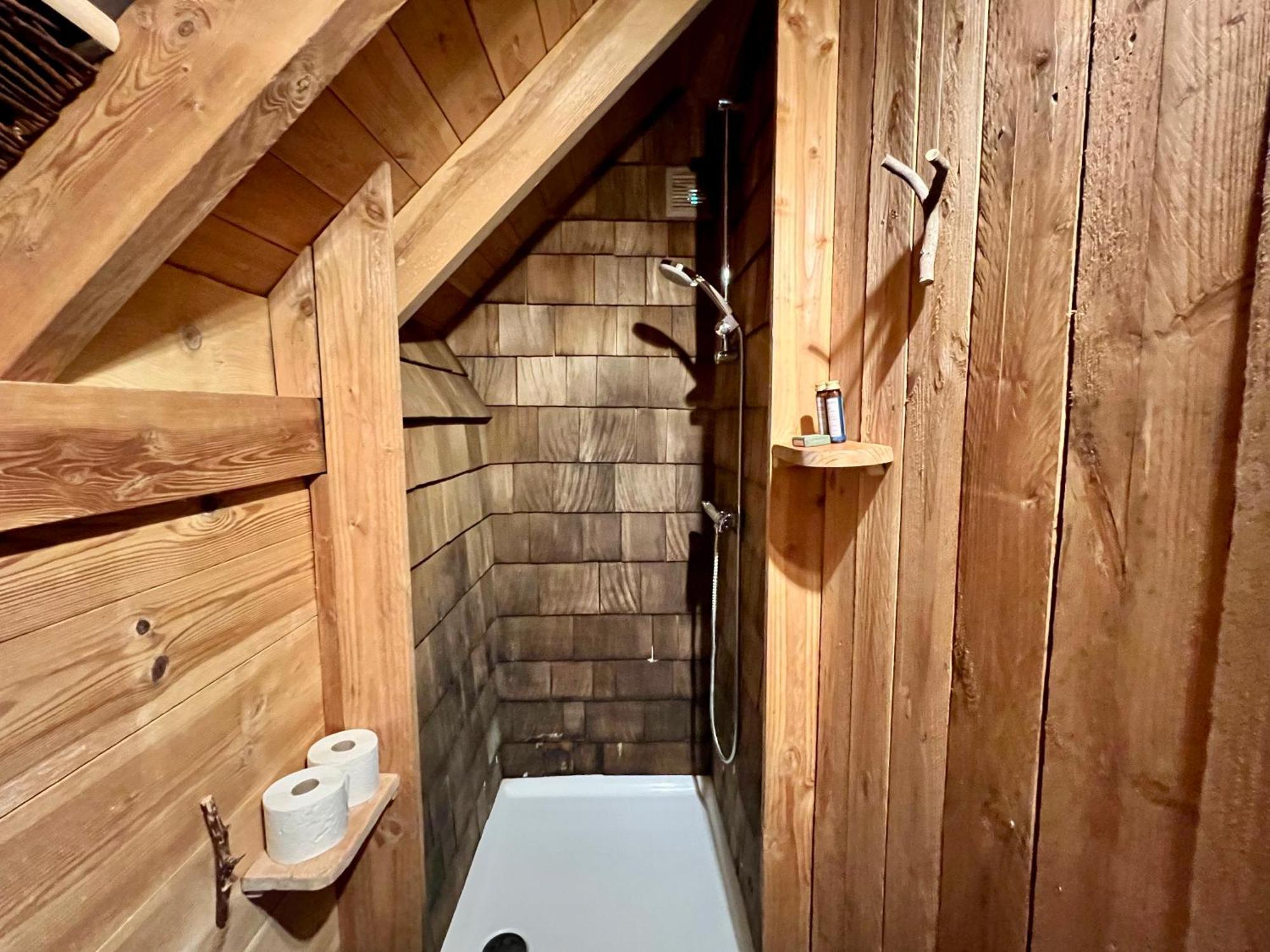 Les Cabanes De Rensiwez Mabompre 외부 사진