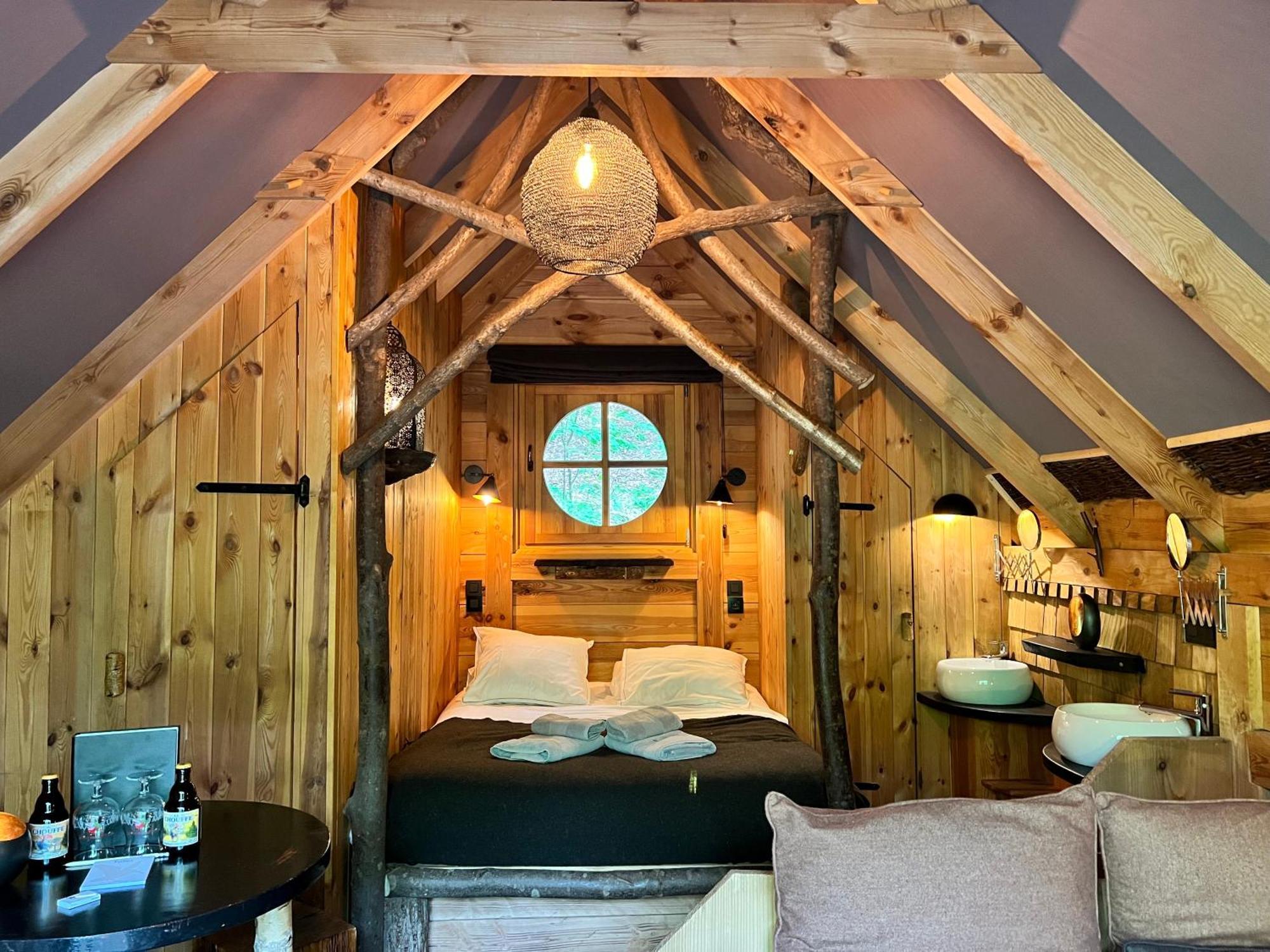 Les Cabanes De Rensiwez Mabompre 외부 사진