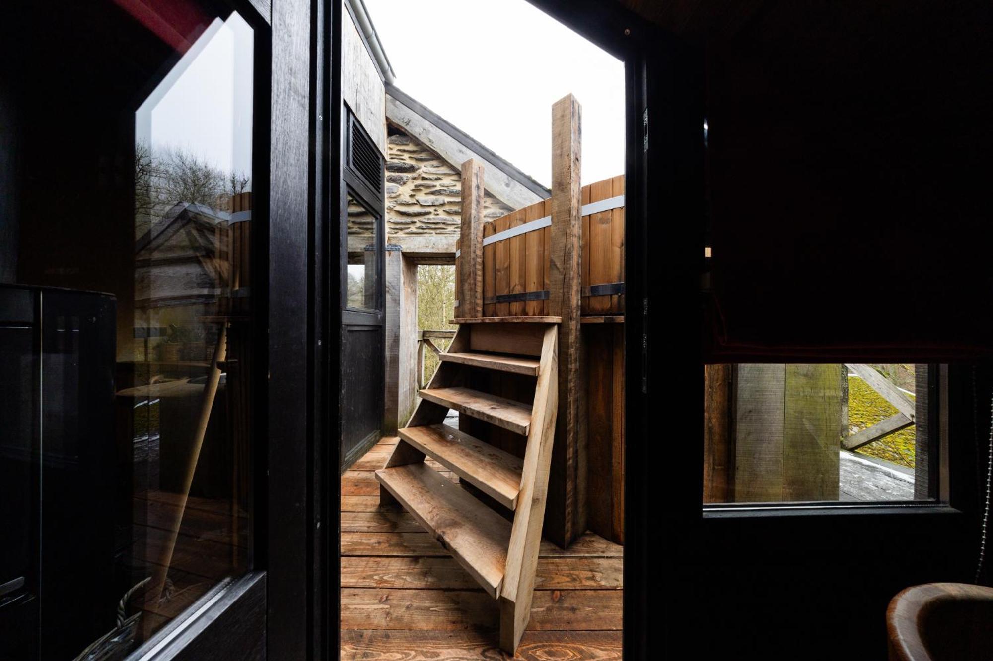 Les Cabanes De Rensiwez Mabompre 외부 사진